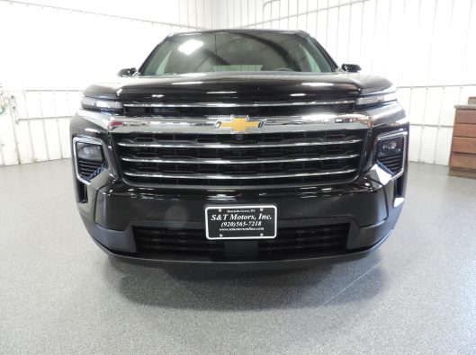 2025 Chev Traverse Black 006