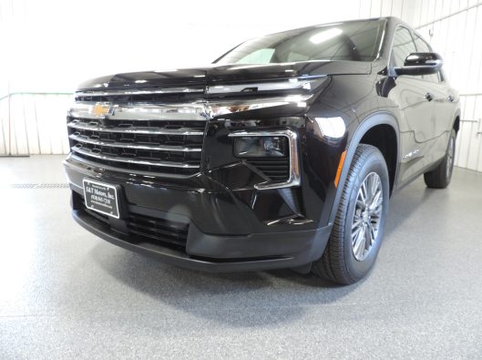 2025 Chev Traverse Black 007