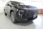 2025 Chev Traverse Black 008