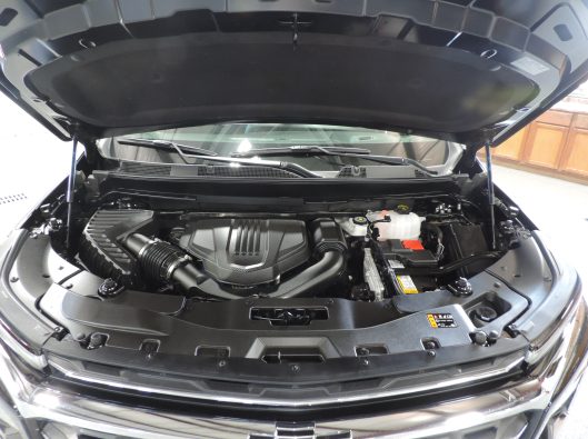 2025 Chev Traverse Black 017