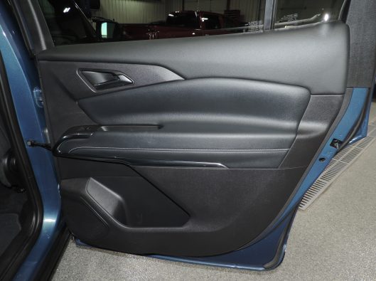 2025 Lakeshore Blue Traverse 020