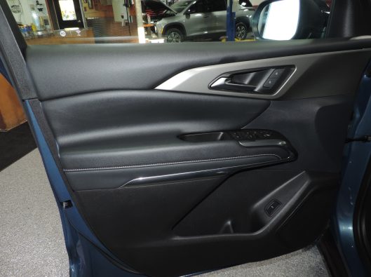 2025 Lakeshore Blue Traverse 028