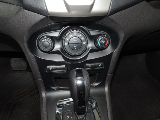 2011 Ford Fiesta 054