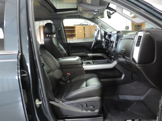 2018 HD 2500 LTZ Silverado 034