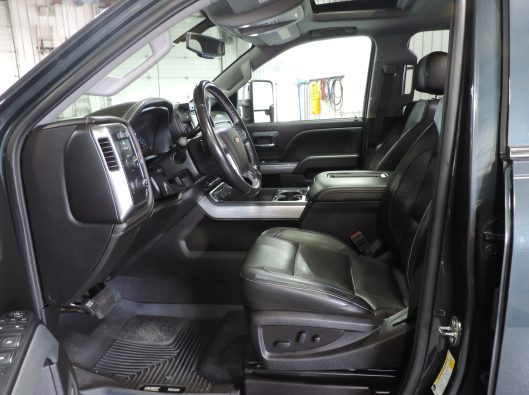 2018 HD 2500 LTZ Silverado 045