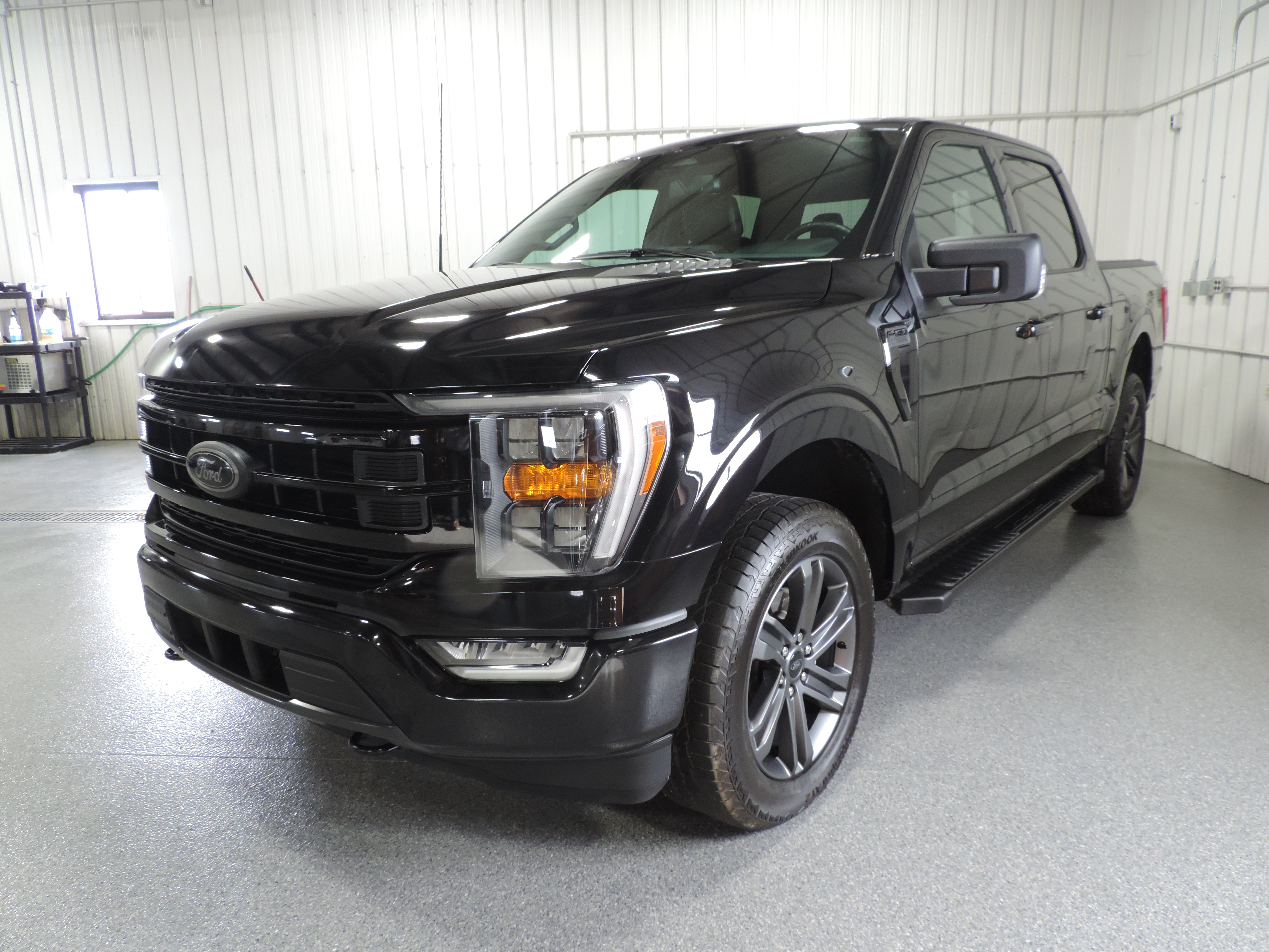 2023 Ford F-150 XLT's photo