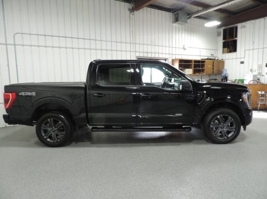2023 Ford F150 Black 012