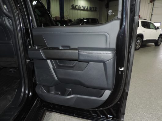 2023 Ford F150 Black 029