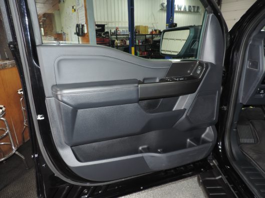 2023 Ford F150 Black 035