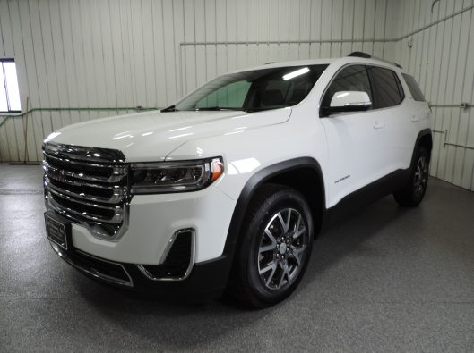 2023 GMC Acadia SLE White 001