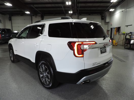 2023 GMC Acadia SLE White 014