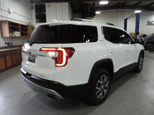 2023 GMC Acadia SLE White 015