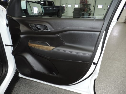 2023 GMC Acadia SLE White 017