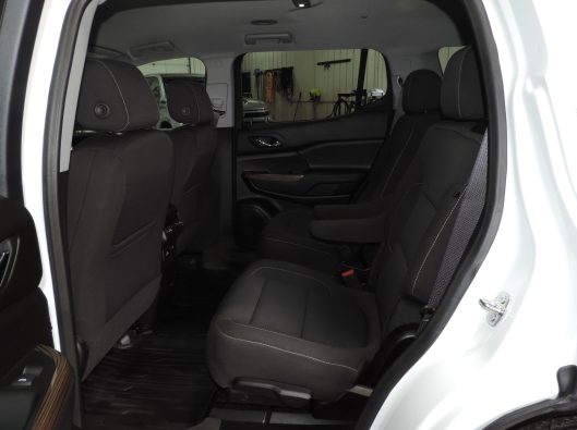 2023 GMC Acadia SLE White 028