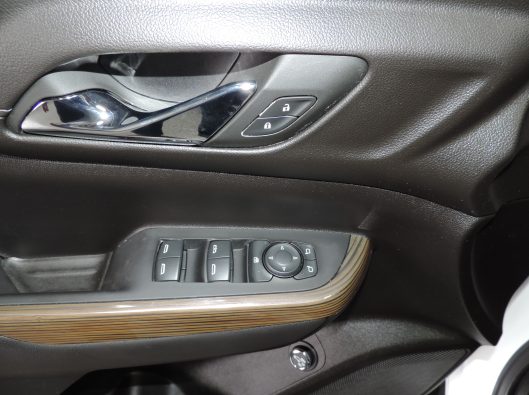 2023 GMC Acadia SLE White 031