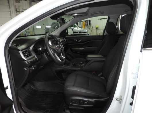 2023 GMC Acadia SLE White 032