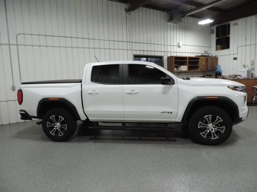 2024 GMC Canyon AT4 011
