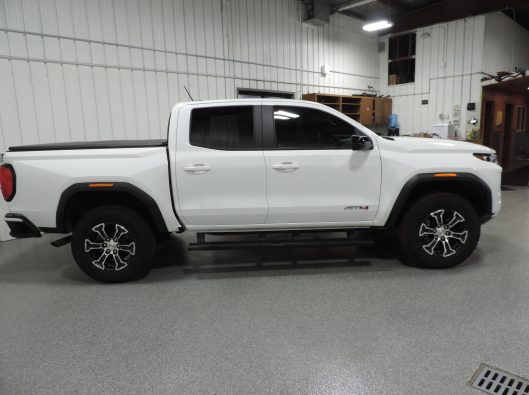 2024 GMC Canyon AT4 012