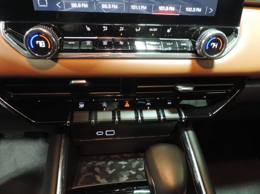 2024 GMC Canyon AT4 040