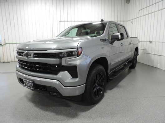 2025 Chev Silverado 001