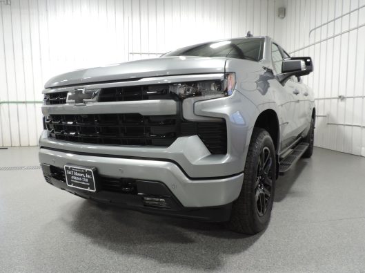 2025 Chev Silverado 008