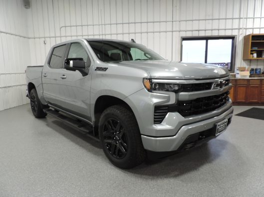 2025 Chev Silverado 010