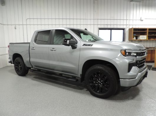 2025 Chev Silverado 011