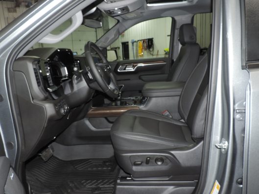 2025 Chev Silverado 037