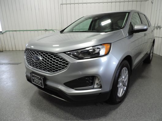 2024 Ford Edge SEL Silver 009