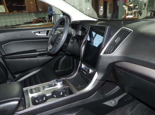 2024 Ford Edge SEL Silver 025