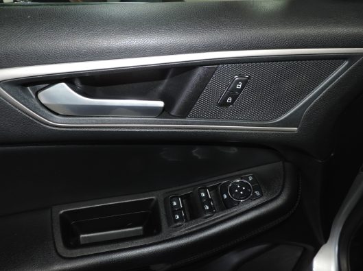 2024 Ford Edge SEL Silver 036