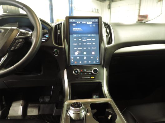 2024 Ford Edge SEL Silver 039