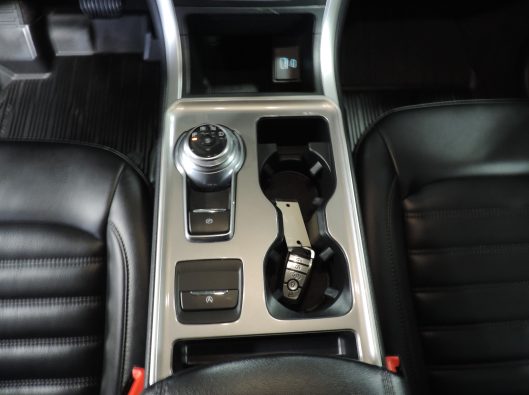 2024 Ford Edge SEL Silver 040