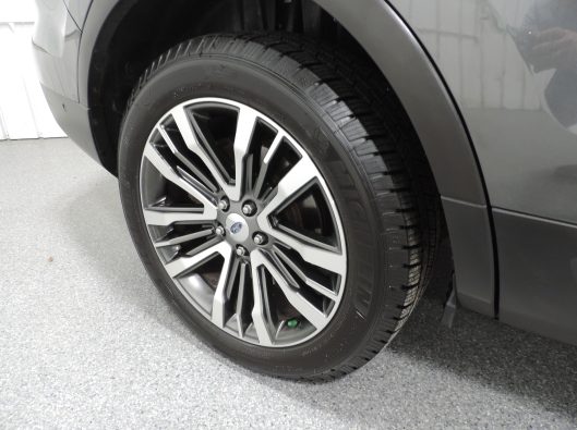 2016 Ford Explorer Platinum 014