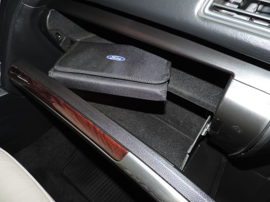 2016 Ford Explorer Platinum 025