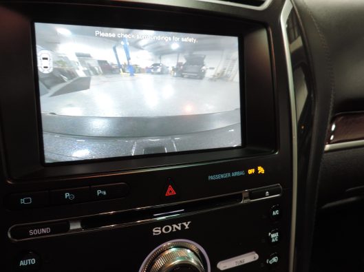 2016 Ford Explorer Platinum 051