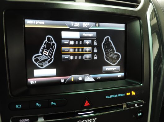 2016 Ford Explorer Platinum 056