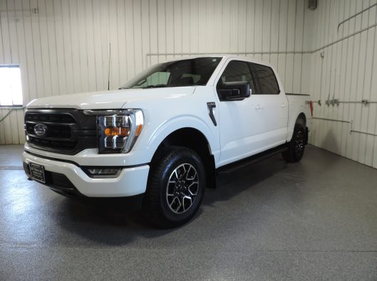 2022 Ford F150 White 002