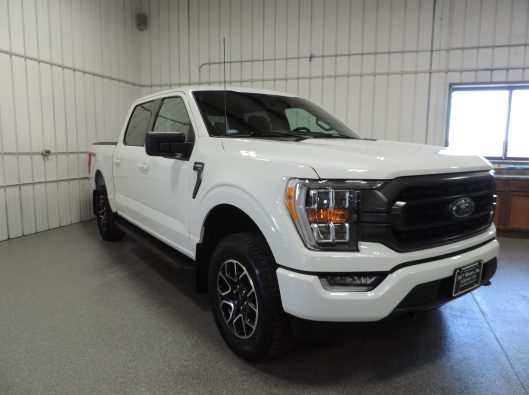2022 Ford F150 White 010