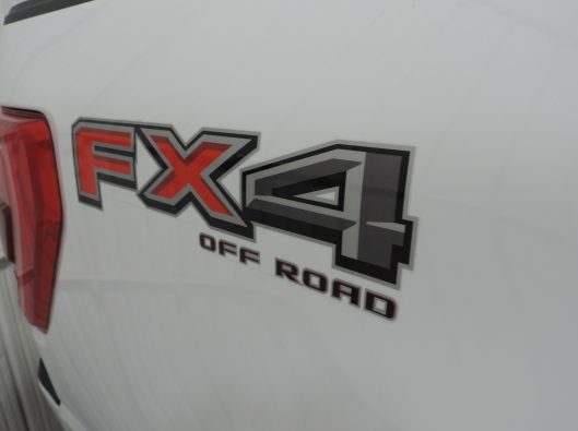 2022 Ford F150 White 017