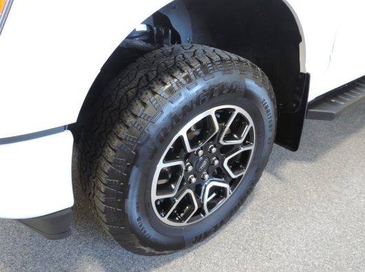 2022 Ford F150 White 018