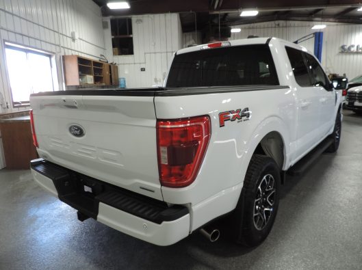 2022 Ford F150 White 022