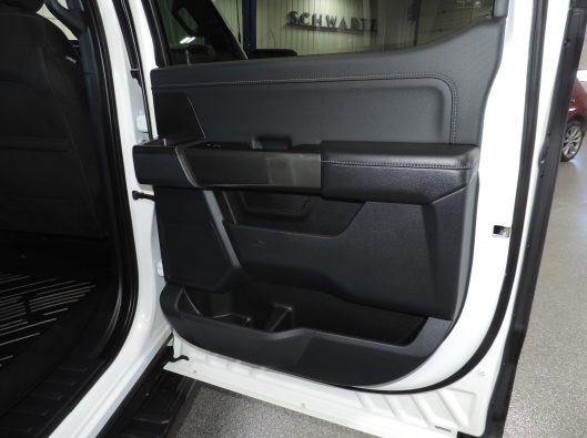 2022 Ford F150 White 031