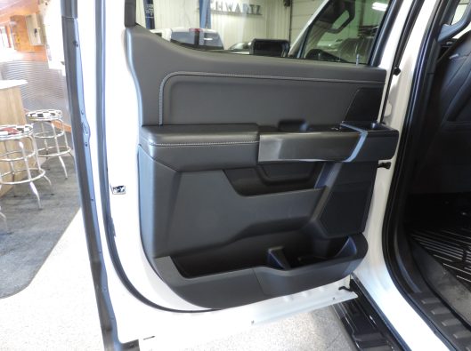 2022 Ford F150 White 035