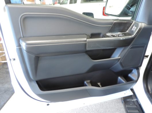 2022 Ford F150 White 037