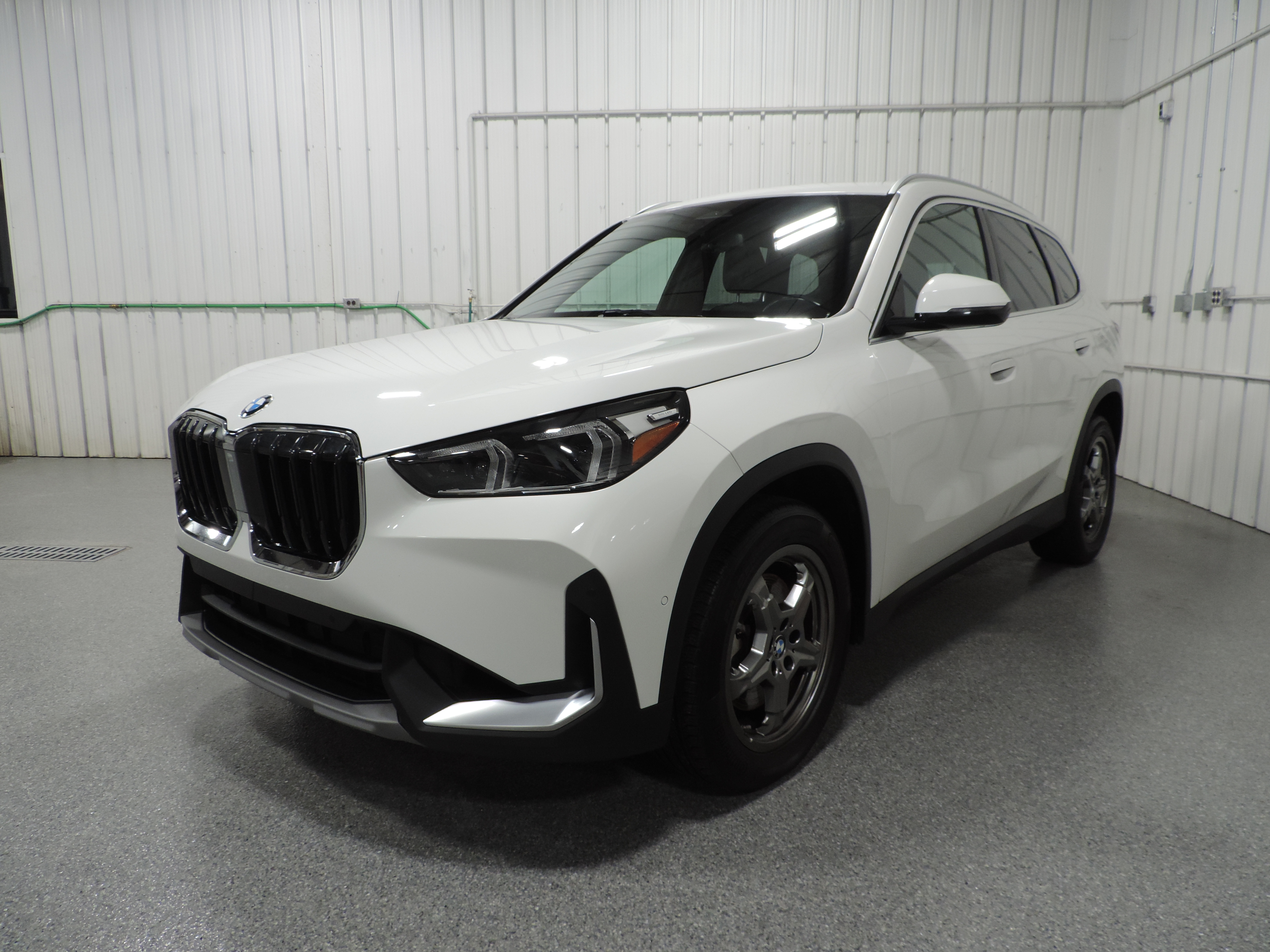 2023 BMW X1 28i