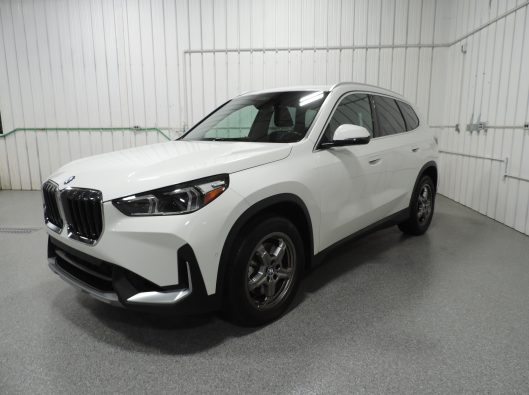 2023 BMW X1 002