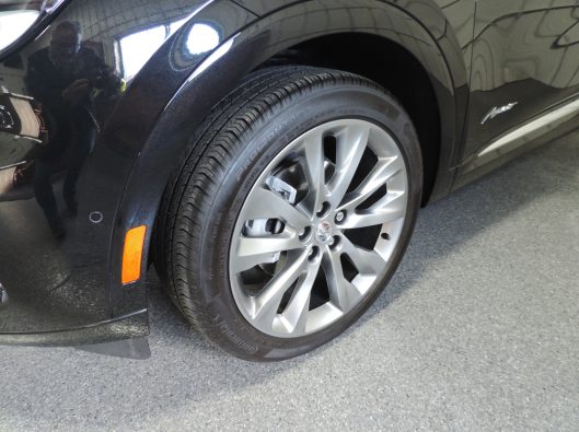 2023 Buick Envision Avenir Black 015