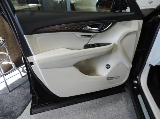 2023 Buick Envision Avenir Black 036