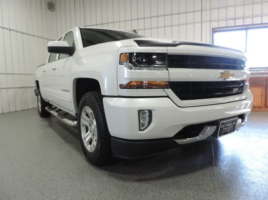 2016 CHevrolet Silverado White Z71 007